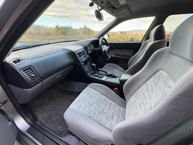 スカイライン 25GT-X■後期型■修復歴なし■純正リアスポイラー ■RB25エンジン■社外17インチアルミ■テイン【フルタップ式】車高調■オートエアコン■ETC■キーレス■フィルムガラス■CD■シフトチェンジスイッチ(12枚目)