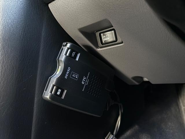 スカイライン 25GT-X■後期型■修復歴なし■純正リアスポイラー ■RB25エンジン■社外17インチアルミ■テイン【フルタップ式】車高調■オートエアコン■ETC■キーレス■フィルムガラス■CD■シフトチェンジスイッチ(15枚目)