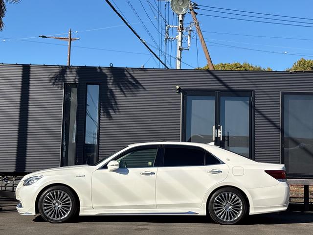 クラウンマジェスタ Fバージョン■ワンオーナー■サンルーフ■黒本革シート ■モデリスタフルエアロ■純正OP18AW■メーカー純正ナビ■Bカメラ■プレミアムサウンド■レーダクルーズ■BSM■LEDヘッド/フォグ■全席イージークロージャ■シートヒーター/クーラー■コーナーセンサ(5枚目)