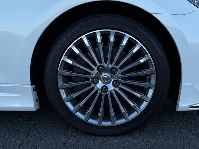 クラウンマジェスタ Fバージョン■ワンオーナー■サンルーフ■黒本革シート ■モデリスタフルエアロ■純正OP18AW■メーカー純正ナビ■Bカメラ■プレミアムサウンド■レーダクルーズ■BSM■LEDヘッド/フォグ■全席イージークロージャ■シートヒーター/クーラー■コーナーセンサ(13枚目)