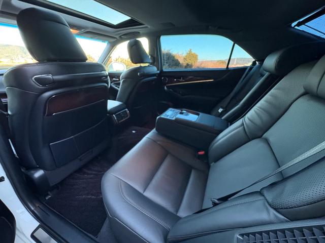 クラウンマジェスタ Fバージョン■ワンオーナー■サンルーフ■黒本革シート ■モデリスタフルエアロ■純正OP18AW■メーカー純正ナビ■Bカメラ■プレミアムサウンド■レーダクルーズ■BSM■LEDヘッド/フォグ■全席イージークロージャ■シートヒーター/クーラー■コーナーセンサ(29枚目)