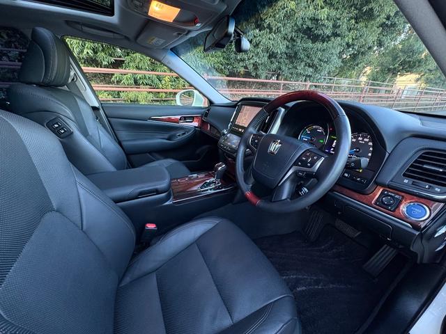 クラウンマジェスタ Fバージョン■ワンオーナー■サンルーフ■黒本革シート ■モデリスタフルエアロ■純正OP18AW■メーカー純正ナビ■Bカメラ■プレミアムサウンド■レーダクルーズ■BSM■LEDヘッド/フォグ■全席イージークロージャ■シートヒーター/クーラー■コーナーセンサ(31枚目)