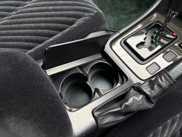 チェイサー ツアラーＳ■修復歴なし■実走行■１ＪＺ－ＧＥ■ハードトップ　■純正オプションボディカラー（ダークグリーンマイカＰ．Ｉ．Ｏ）６Ｎ９■ツアラー純正１６インチアルミ■純正トランクスポイラー■ＨＩＤライト■ゲート式ＡＴシフトレバー■ＥＴＣ■メーカー純正ナビ（17枚目）