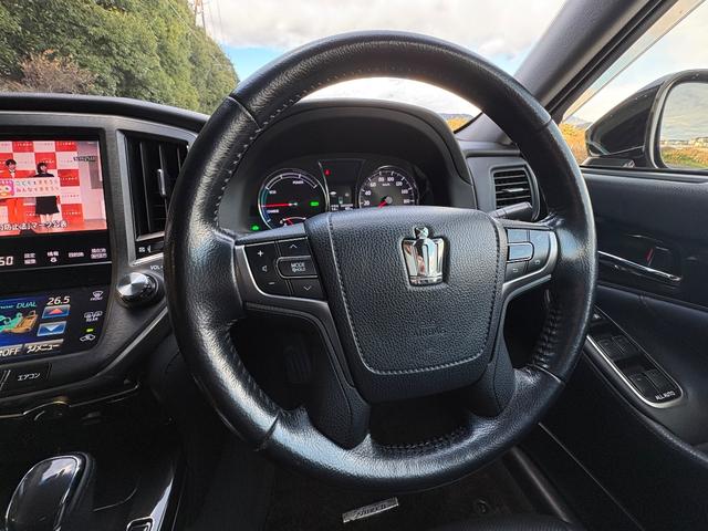 クラウンハイブリッド アスリートG■サンルーフ■黒本革シート■メーカー純正ナビ ■202ブラックボディ■ハイブリット■純正オプション18インチスパッタリングアルミ■HIDヘッド■Bカメラ■ETC■パワーシート■クルコン■シートヒーター/クーラー■ドラレコ■電動サンシェード(17枚目)