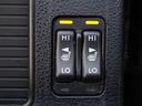 運転席、助手席にシートヒーター完備されています☆車内が暖まる前に、座面と背もたれの部分が暖まります!冬場の寒い季節には欠かせない装備となってくるのではないでしょうか!暖房よりも一早く体が温かくなります