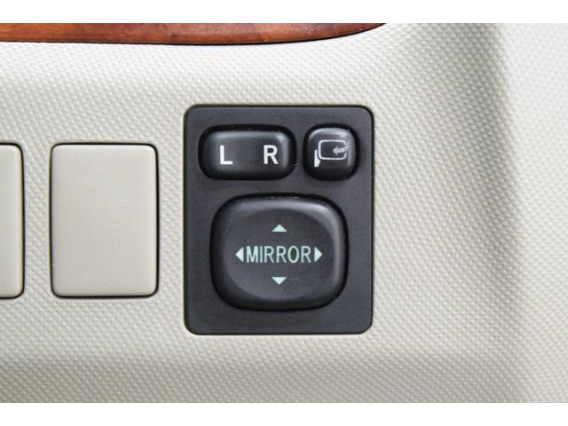 エスティマ ２．４アエラス　Ｇエディション　Ｂｌｕｅｔｏｏｔｈ　ナビ　地デジＴＶ　フルセグ　バックカメラ　スマートキー　フォグランプ　クルーズコントロール　オットマン　デュアルエアコン　両側パワースライドドア（33枚目）