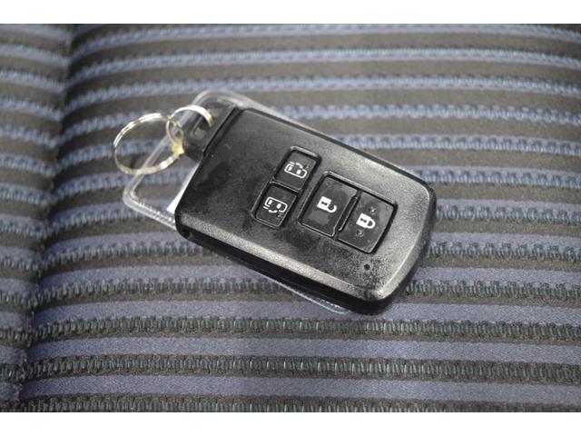 ノア Ｓｉ　Ｂｌｕｅｔｏｏｔｈ　フルセグナビ　バックカメラ　コーナーセンサー　デュアルオートエアコン　アイドリングストップ　ＥＴＣ　ＬＥＤ　スマートキー　マニュアルモード　オートライト　両側パワースライドドア（36枚目）