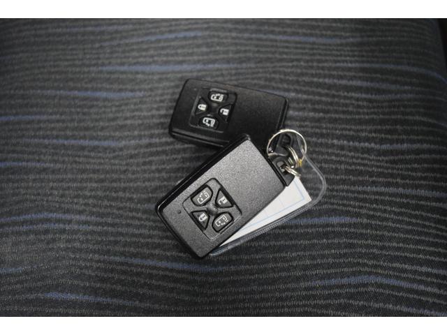 ノア Ｓｉ　Ｂｌｕｅｔｏｏｔｈ　フルセグナビ　デュアルオートエアコン　ＥＴＣ　ＨＩＤ　マニュアルモード　スマートキー　オートエアコン　両側パワースライドドア（35枚目）