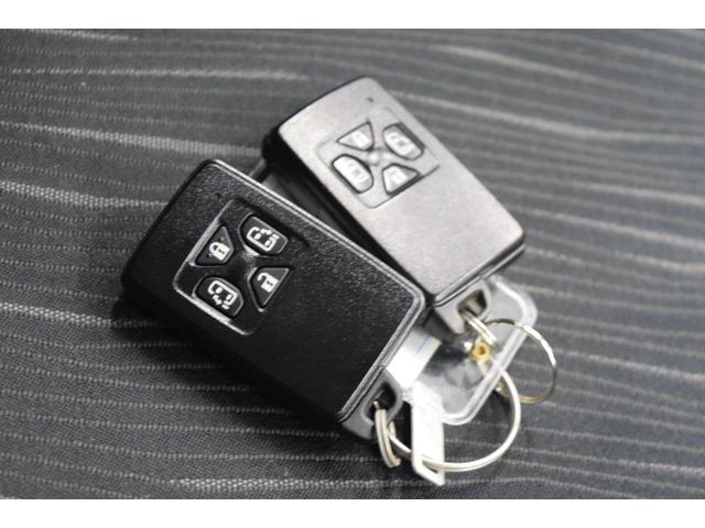 ヴォクシー ＺＳ　煌ＩＩ　Ｂｌｕｅｔｏｏｔｈ　フルセグナビ　バックカメラ　デュアルオートエアコン　ＥＴＣ　ＨＩＤ　スマートキー　マニュアルモード　オートライト　両側パワースライドドア（35枚目）