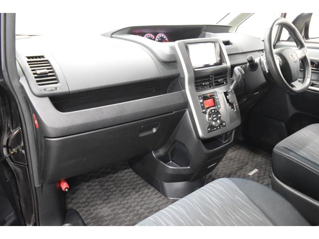 ヴォクシー ＺＳ　煌ＩＩ　Ｂｌｕｅｔｏｏｔｈ　フルセグナビ　バックカメラ　デュアルオートエアコン　ＥＴＣ　ＨＩＤ　スマートキー　マニュアルモード　オートライト　両側パワースライドドア（36枚目）