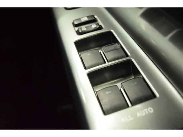 ヴォクシー ＺＳ　煌ＩＩ　Ｂｌｕｅｔｏｏｔｈ　フルセグナビ　バックカメラ　デュアルオートエアコン　ＥＴＣ　ＨＩＤ　マニュアルモード　オートライト　スマートキー　両側パワースライドドア（35枚目）