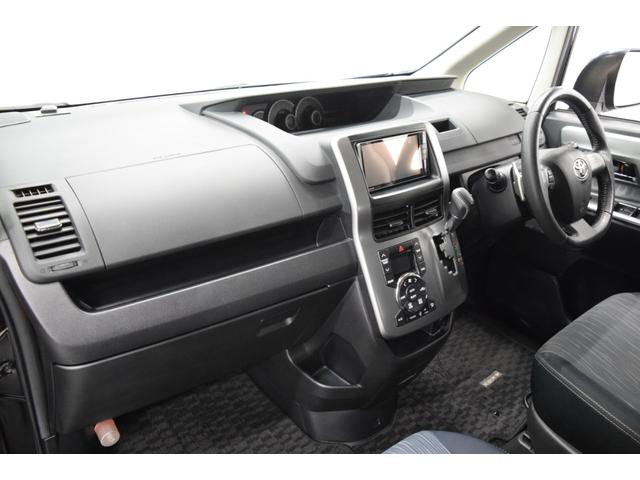 ヴォクシー ＺＳ　煌ＩＩ　Ｂｌｕｅｔｏｏｔｈ　フルセグナビ　バックカメラ　デュアルオートエアコン　ＥＴＣ　ＨＩＤ　マニュアルモード　オートライト　スマートキー　両側パワースライドドア（37枚目）