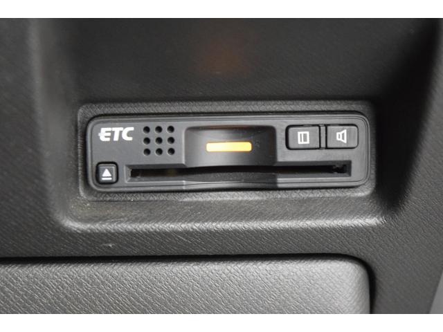 ステップワゴン Ｇ　ナビ　地デジＴＶ　フルセグ　バックカメラ　ＥＴＣ　ＨＩＤヘッドライト　スマートキー　オートライト　フォグランプ　フルフラット　オートエアコン　両側パワースライドドア（14枚目）