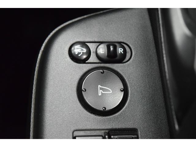 ステップワゴンスパーダ Ｚ　全周囲カメラ　後席モニター　両側パワースライドドア　フルセグナビ　ＥＴＣ　ＨＩＤ　スマートキー　横滑り防止装置　オートライト　オートエアコン　マニュアルモード（35枚目）