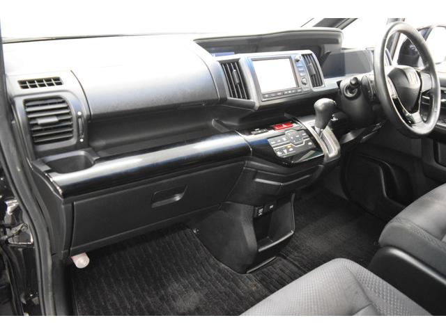 ステップワゴンスパーダ Ｚ　全周囲カメラ　後席モニター　両側パワースライドドア　フルセグナビ　ＥＴＣ　ＨＩＤ　スマートキー　横滑り防止装置　オートライト　オートエアコン　マニュアルモード（41枚目）