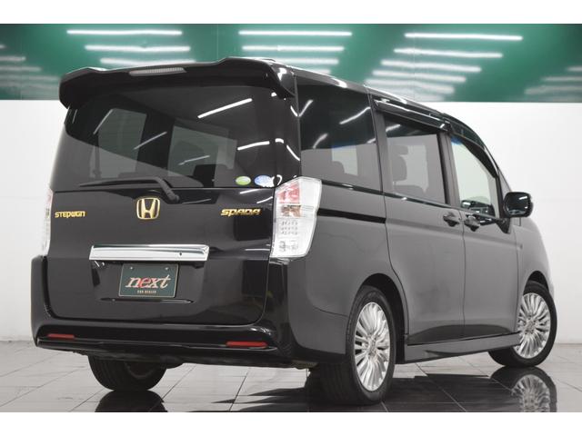 ステップワゴンスパーダ Ｚ　全周囲カメラ　後席モニター　両側パワースライドドア　バックカメラ　フルセグナビ　マニュアルモード　スマートキー　ＥＴＣ　ＨＩＤ　オートライト　オートエアコン　レーンキープアシスト（26枚目）