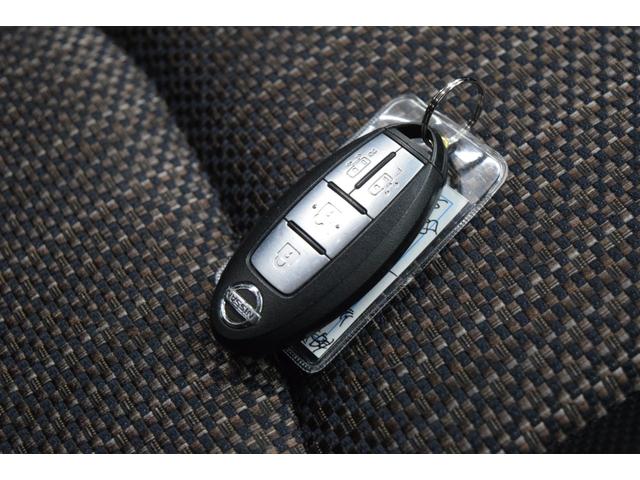 セレナ ハイウェイスター　Ｓ－ハイブリッド　Ｂｌｕｅｔｏｏｔｈ　フルセグナビ　全周囲カメラ　後席モニター　スマートキー　コーナーセンサー　アイドリングストップ　ダブルオートエアコン　クルーズコントロール　ＥＴＣ　ＬＥＤ　両側パワースライドドア（41枚目）