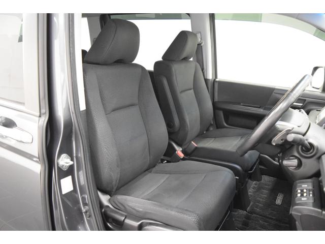 ステップワゴンスパーダ Z 後席モニター フルセグナビ バックカメラ ETC HID スマートキー マニュアルモード アイドリングストップ フルフラット オートエアコン 両側パワースライドドア(18枚目)