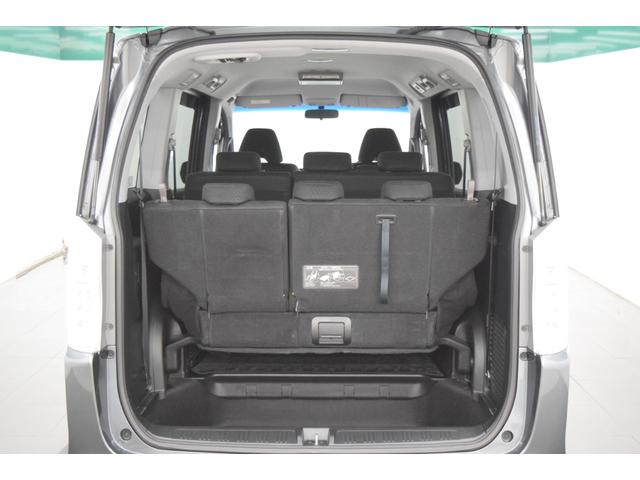 ステップワゴンスパーダ Z 後席モニター フルセグナビ バックカメラ ETC HID スマートキー マニュアルモード アイドリングストップ フルフラット オートエアコン 両側パワースライドドア(23枚目)