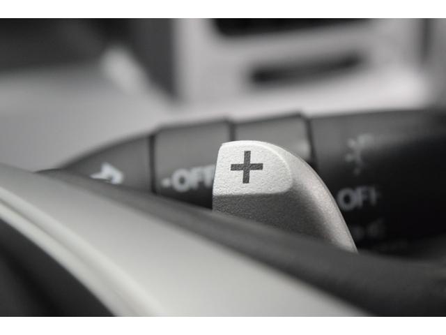 ステップワゴンスパーダ Z 後席モニター フルセグナビ バックカメラ ETC HID スマートキー マニュアルモード アイドリングストップ フルフラット オートエアコン 両側パワースライドドア(34枚目)