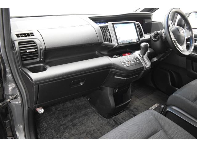 ステップワゴンスパーダ Z 後席モニター フルセグナビ バックカメラ ETC HID スマートキー マニュアルモード アイドリングストップ フルフラット オートエアコン 両側パワースライドドア(37枚目)