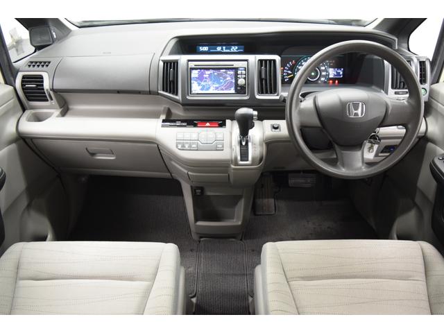 ステップワゴン Ｇ　Ｌパッケージ　地デジナビ　キーレス　ＥＴＣ　フルフラット　オートエアコン　両側パワースライドドア（11枚目）