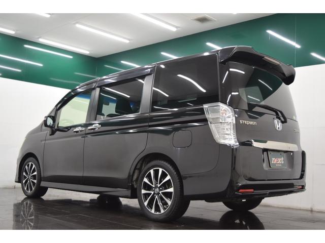 ステップワゴンスパーダ Z クールスピリット フルセグナビ バックカメラ ハーフレザーシート アイドリングストップ クルーズコントロール オートエアコン フルフラット ETC スマートキー マニュアルモード オートライト 両側パワースライドドア(10枚目)