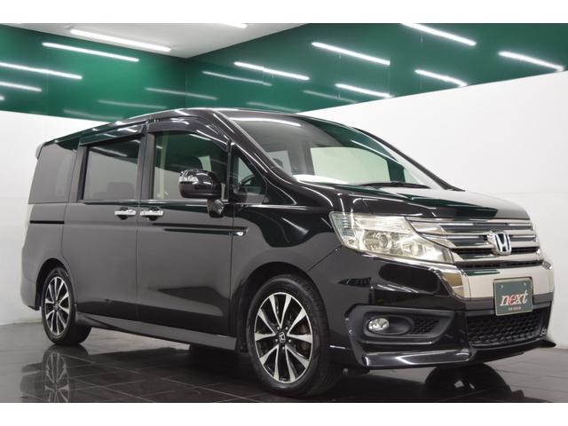 ステップワゴンスパーダ Z クールスピリット Bluetooth ナビ フルセグ Bカメラ ETC アイドリングストップ スマートキー マニュアルモード ハーフレザー フルフラット オートエアコン クルコン  後席モニター 両側パワースライドドア(8枚目)