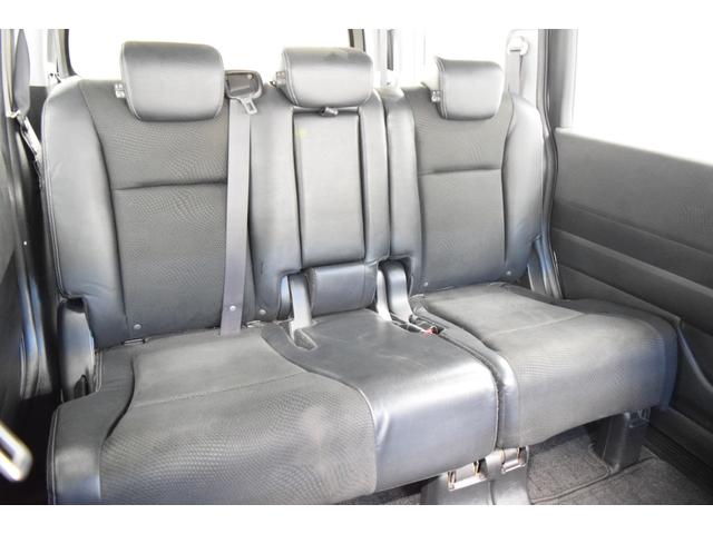 ステップワゴンスパーダ Z クールスピリット Bluetooth ナビ フルセグ Bカメラ ETC アイドリングストップ スマートキー マニュアルモード ハーフレザー フルフラット オートエアコン クルコン  後席モニター 両側パワースライドドア(20枚目)