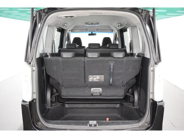 ステップワゴンスパーダ Z クールスピリット Bluetooth ナビ フルセグ Bカメラ ETC アイドリングストップ スマートキー マニュアルモード ハーフレザー フルフラット オートエアコン クルコン  後席モニター 両側パワースライドドア(24枚目)