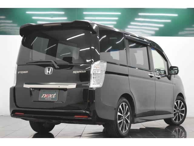 ステップワゴンスパーダ Z クールスピリット Bluetooth ナビ フルセグ Bカメラ ETC アイドリングストップ スマートキー マニュアルモード ハーフレザー フルフラット オートエアコン クルコン  後席モニター 両側パワースライドドア(26枚目)