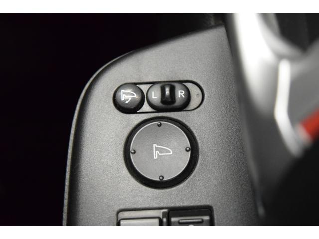 ステップワゴンスパーダ Z クールスピリット Bluetooth ナビ フルセグ Bカメラ ETC アイドリングストップ スマートキー マニュアルモード ハーフレザー フルフラット オートエアコン クルコン  後席モニター 両側パワースライドドア(32枚目)