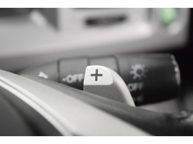 ステップワゴンスパーダ Z クールスピリット Bluetooth ナビ フルセグ Bカメラ ETC アイドリングストップ スマートキー マニュアルモード ハーフレザー フルフラット オートエアコン クルコン  後席モニター 両側パワースライドドア(35枚目)