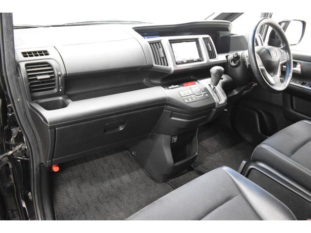 ステップワゴンスパーダ Z クールスピリット Bluetooth ナビ フルセグ Bカメラ ETC アイドリングストップ スマートキー マニュアルモード ハーフレザー フルフラット オートエアコン クルコン  後席モニター 両側パワースライドドア(38枚目)