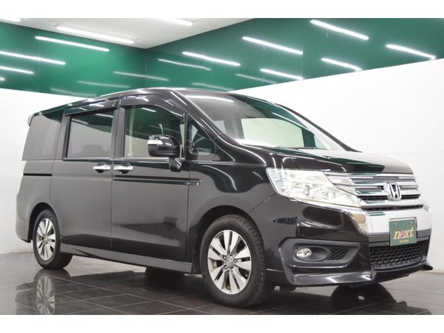 ステップワゴンスパーダ Ｚ　ナビ　地デジＴＶ　フルセグ　バックカメラ　ＥＴＣ　スマートキー　マニュアルモード　オートエアコン　オートライト　フォグランプ　フルフラット　アイドリングストップ　後席モニター　両側パワースライドドア（8枚目）