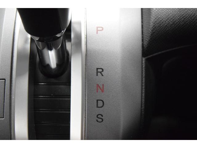 ステップワゴンスパーダ Ｚ　ナビ　地デジＴＶ　フルセグ　バックカメラ　ＥＴＣ　スマートキー　マニュアルモード　オートエアコン　オートライト　フォグランプ　フルフラット　アイドリングストップ　後席モニター　両側パワースライドドア（31枚目）