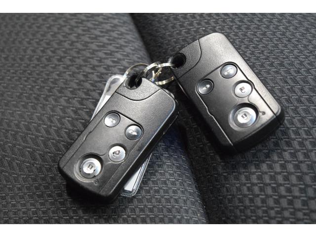 ステップワゴンスパーダ Ｚ　ナビ　地デジＴＶ　フルセグ　バックカメラ　ＥＴＣ　スマートキー　マニュアルモード　オートエアコン　オートライト　フォグランプ　フルフラット　アイドリングストップ　後席モニター　両側パワースライドドア（36枚目）