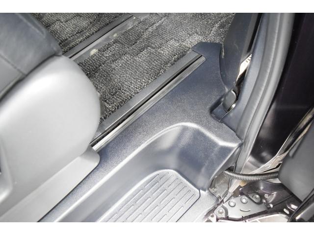 ヴォクシー ZS 煌Z Bluetooth ナビ 地デジTV バックカメラ ETC スマートキー HID マニュアルモード デュアルオートエアコン ハーフレザーシート 両側パワースライドドア(43枚目)