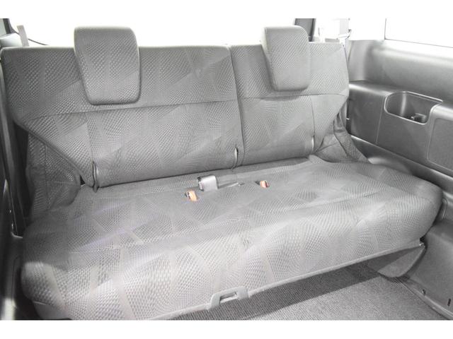 ステップワゴンスパーダ Ｚ　地デジナビ　バックカメラ　オートエアコン　マニュアルモード　フルフラットシート　ＥＴＣ　スマートキー　ＨＩＤ　オートライト　横滑り防止機能　フォグランプ　両側パワースライドドア（20枚目）