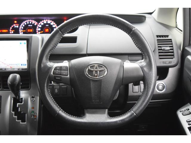ヴォクシー ＺＳ　煌ＩＩ　Ｂｌｕｅｔｏｏｔｈ　８インチナビ　フルセグ　バックカメラ　オートライト　ＥＴＣ　スマートキー　ＨＩＤ　　マニュアルモード　デュアルオートエアコン　両側パワースライドドア（27枚目）