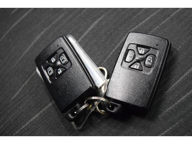 ヴォクシー ＺＳ　煌ＩＩ　Ｂｌｕｅｔｏｏｔｈ　８インチナビ　フルセグ　バックカメラ　オートライト　ＥＴＣ　スマートキー　ＨＩＤ　　マニュアルモード　デュアルオートエアコン　両側パワースライドドア（36枚目）