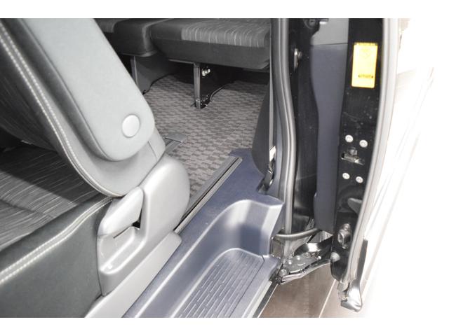 ヴォクシー ＺＳ　煌ＩＩ　Ｂｌｕｅｔｏｏｔｈ　８インチナビ　フルセグ　バックカメラ　オートライト　ＥＴＣ　スマートキー　ＨＩＤ　　マニュアルモード　デュアルオートエアコン　両側パワースライドドア（42枚目）