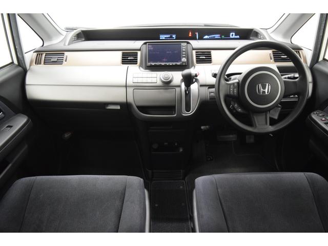 ステップワゴン Ｇ　Ｌ　ＨＤＤナビパッケージ　純正ナビ　バックカメラ　ＥＴＣ　キーレス　ＨＩＤ　オートエアコン　フルフラットシート　両側パワースライドドア（11枚目）