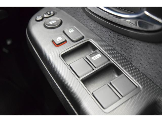 ステップワゴン Ｇ　Ｌ　ＨＤＤナビパッケージ　純正ナビ　バックカメラ　ＥＴＣ　キーレス　ＨＩＤ　オートエアコン　フルフラットシート　両側パワースライドドア（33枚目）