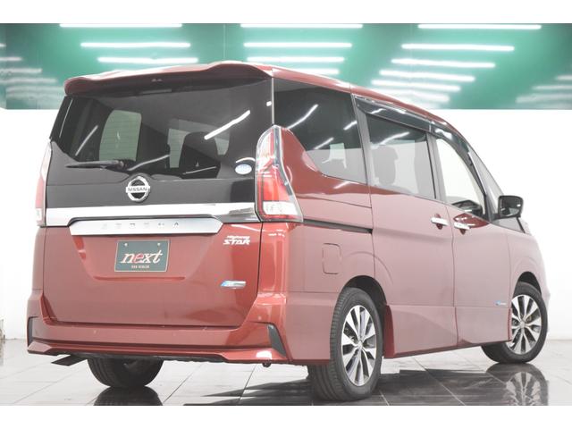 セレナ ハイウェイスター　福祉車両　サイドリフトアップシートＢｌｕｅｔｏｏｔｈ　フルセグナビ　全周囲カメラ　レーンアシスト　パークアシスト　クルーズコントロール　ダブルオートエアコン　衝突被害軽減システム　アイドリングストップ（9枚目）