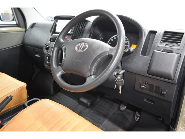 タウンエースバン GL ホワイトリボンタイヤ USマーカー メッキトリムリング ブラウンシートカバー バックカメラ キーレス ETC オートエアコン 両側スライドドア(17枚目)