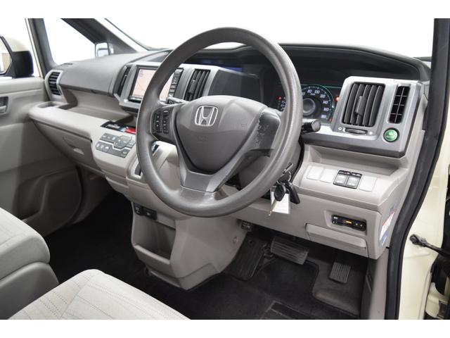 ステップワゴン G Lパッケージ 地デジナビ バックカメラ キーレス ETC HID フルフラット オートライト オートエアコン 両側パワースライドドア(17枚目)