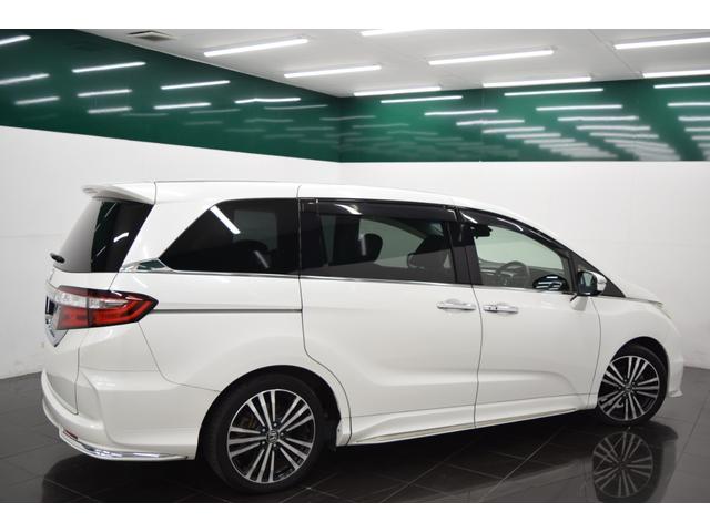 オデッセイ アブソルート・ＥＸ　Ｂｌｕｅｔｏｏｔｈ　衝突被害軽減システム　後席モニター　パワーシート　フルセグナビ　クルーズコントロール　ハーフレザーシート　バックカメラ　スマートキー　アイドリングストップ　両側パワースライドドア（9枚目）