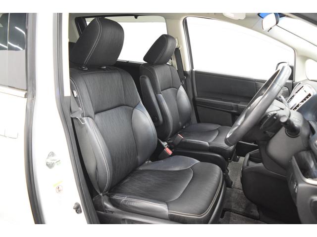 オデッセイ アブソルート・ＥＸ　Ｂｌｕｅｔｏｏｔｈ　衝突被害軽減システム　後席モニター　パワーシート　フルセグナビ　クルーズコントロール　ハーフレザーシート　バックカメラ　スマートキー　アイドリングストップ　両側パワースライドドア（16枚目）