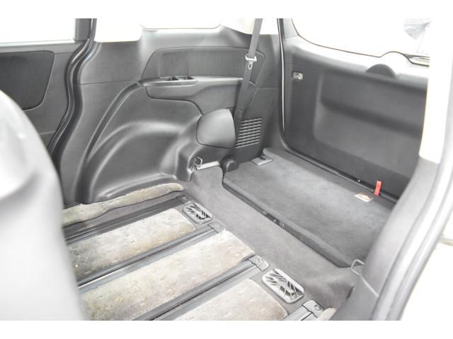 オデッセイ アブソルート・ＥＸ　Ｂｌｕｅｔｏｏｔｈ　衝突被害軽減システム　後席モニター　パワーシート　フルセグナビ　クルーズコントロール　ハーフレザーシート　バックカメラ　スマートキー　アイドリングストップ　両側パワースライドドア（41枚目）